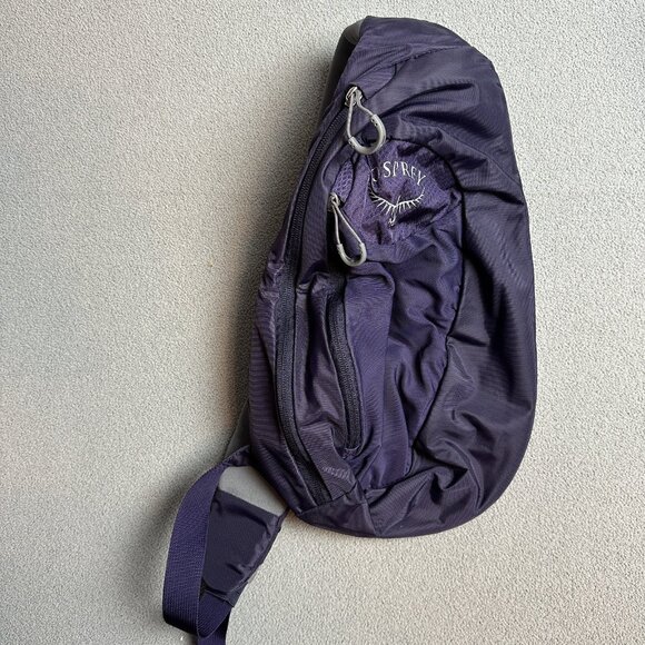 Osprey Daylight Sling Bag Purple Double Zipper With 5 Storage Compartments - Picture 1 of 6